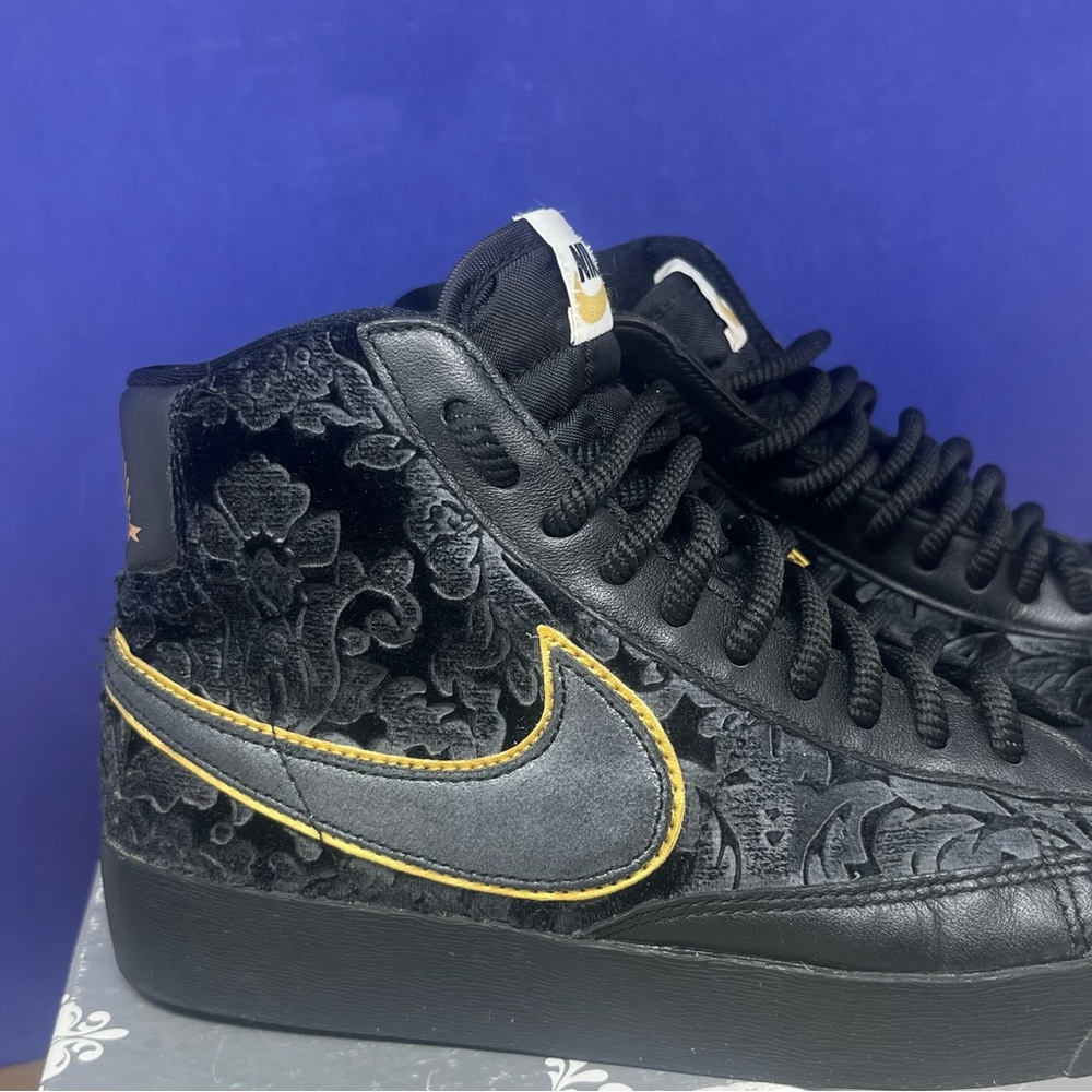 Nike Blazer mid sneakers Velvet floral Black gold swoosh - Picture 2 of 10